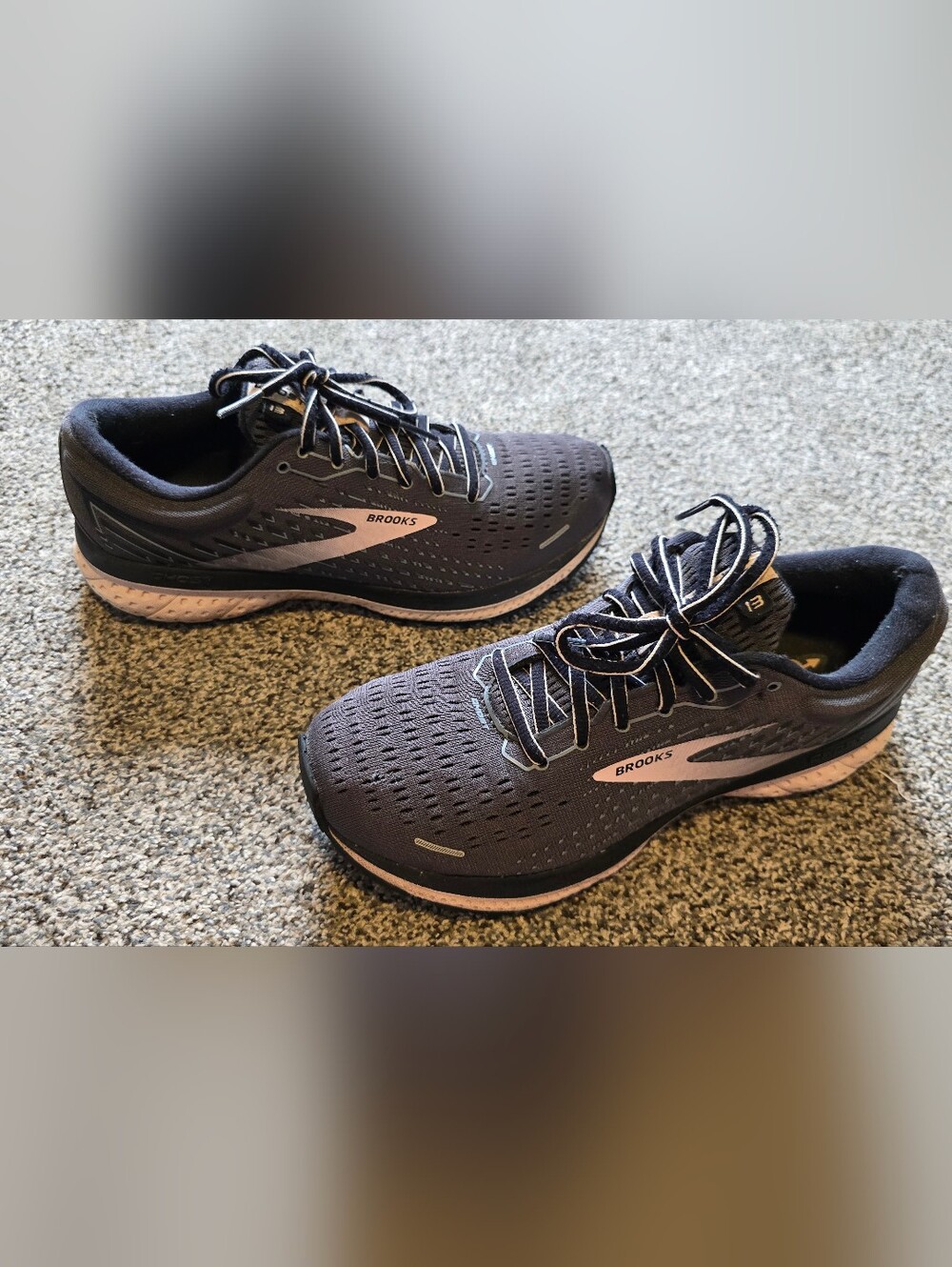 Brooks Ghost 13 Womens Size 10 Gray Running Shoes Sneakers